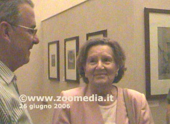 Jeanne Marchig con Carlo Sisi nella Sala del Camino